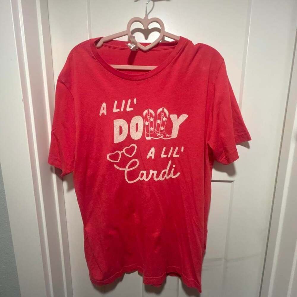 Bella + Canvas A Lil Dolly A Lil Cardi T-Shirt XL Red